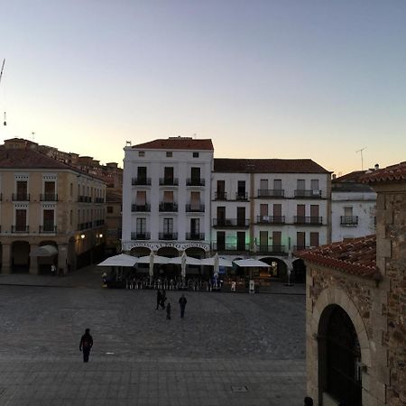 Apartamento Plaza Mayor Caceres Apartment Exterior photo